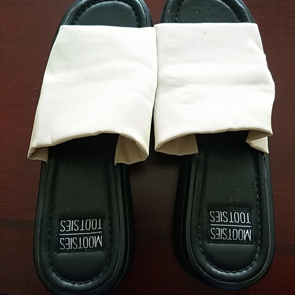 Mootsie Tootsies vintage chunky slide sandals